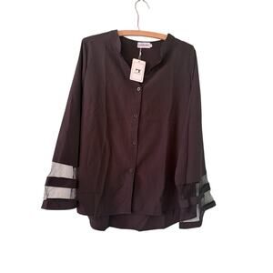 Lonolaka Women’s Medium Black Flared Long Sleeve Button Up Shirt. 20” PTP